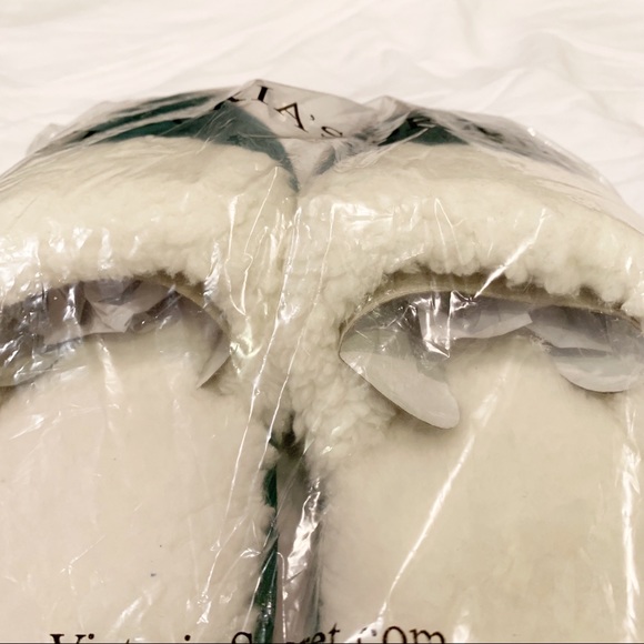 NWT Victoria’s Secret deep green faux fur slide slippers - Picture 3 of 5